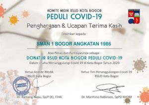 Read more about the article Piagam Penghargaan dari Komite Medik RSUD Kota Bogor kepada Alumni SMA 1 BOGOR Angkatan 1986