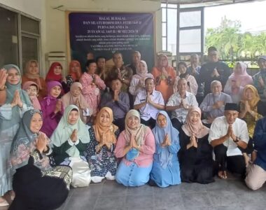 Para Guru Purna Tugas SMAN1 Bogor Gelar Halal Bi Halal