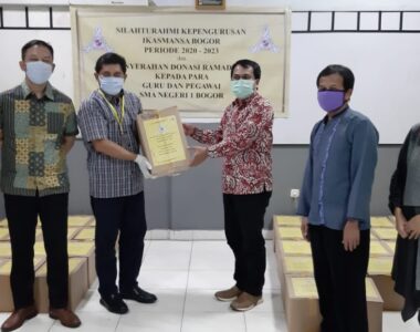 Pengurus Baru IKA SMANSA Kunjungi Guru SMA Negeri 1 Bogor